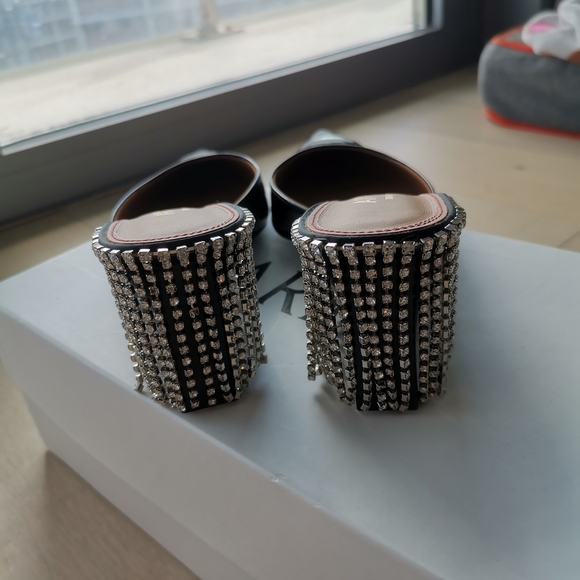 AREA NYC crystal fringe kitten heels size 38 - Picture 6 of 6